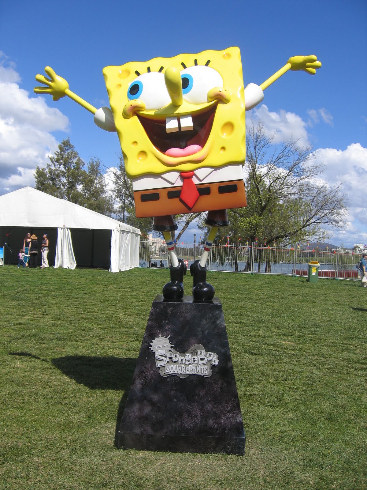 Spongebob+Squarepants+Statue.JPG (image)