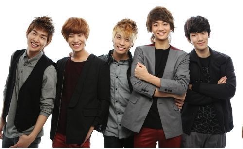 [Video] SHINee Performs Lucifer on Music Core Daily K Pop News