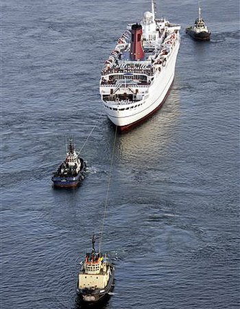 [1_21_050508_cruise3.jpg]