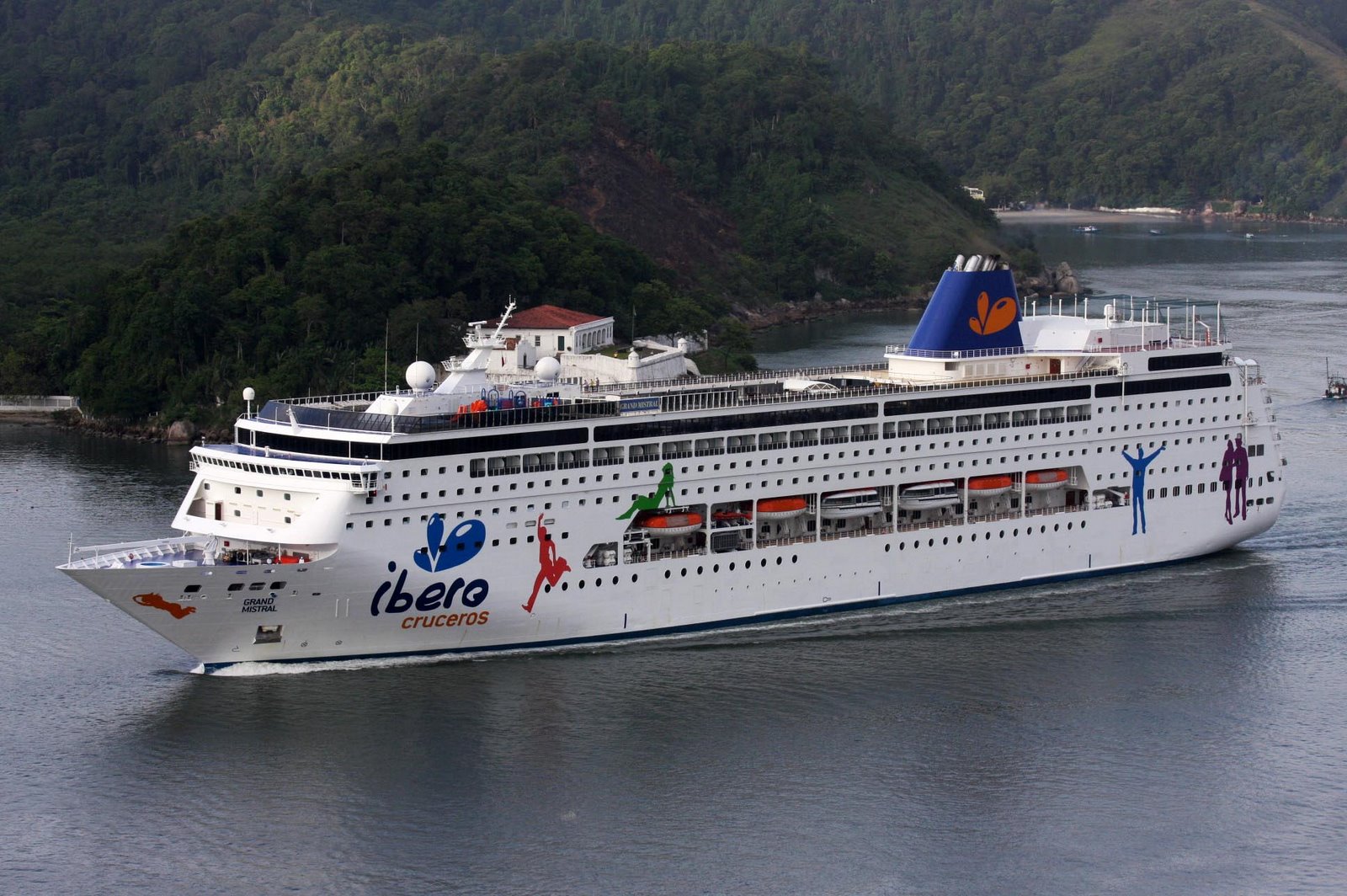 [3233+-+Grnd+Mistral+-+28+nov+2008.JPG]