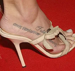 tatuagem no pé