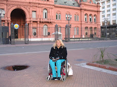 Con la Casa Rosada al fondo en una de mis salidas cotidianas