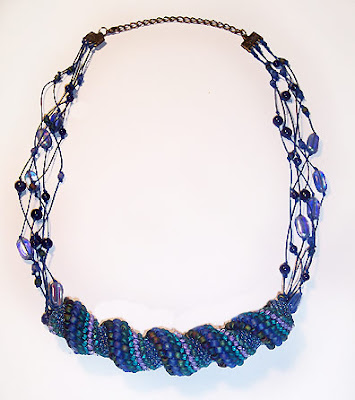 Beading Arts: Twisted peyote spiral necklace