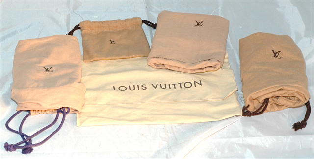 iwatchjapan: Louis Vuitton Dust Bags