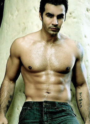 DAVID DUST: Hottie of the Day - Ojani Noa