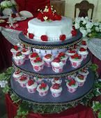 Wedding Cakes - Fondant & Cupcake Strawberry