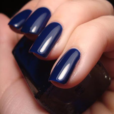 Chloe's Nails: Konad using the most AMAZING jelly blue!