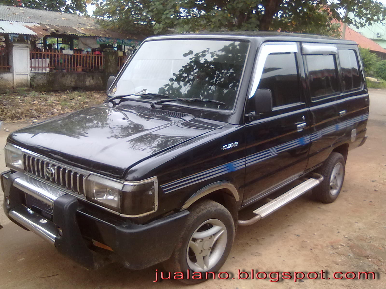 Jualano: Mobil Toyota Kijang Tahun 1988 Biru