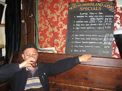 O bere Foster intr-un pub londonez
