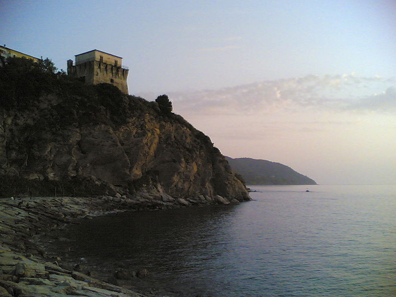 Viaggi In Pillole Agropoli Nel Cilento Lo Scoglio Di San Francesco