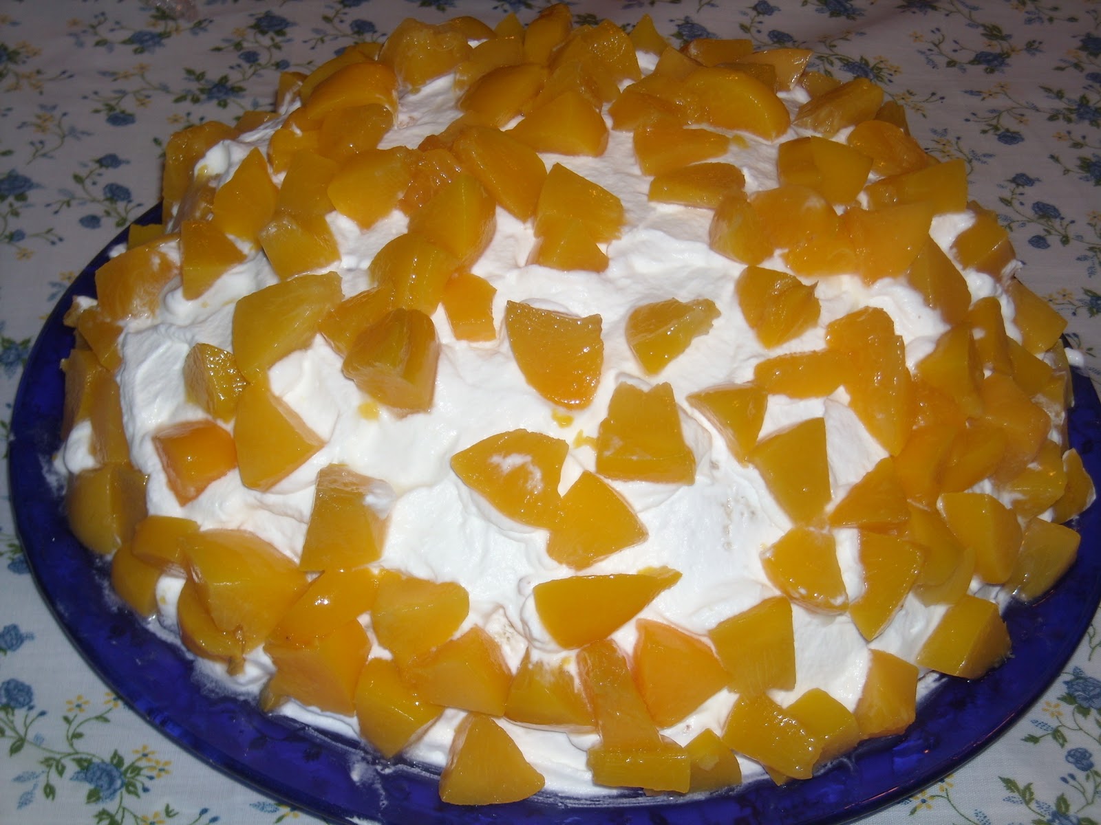 ZUCCOTTO DI PANETTONE CON CREMA, FRUTTA E AMARETTI da Le ricette di ...