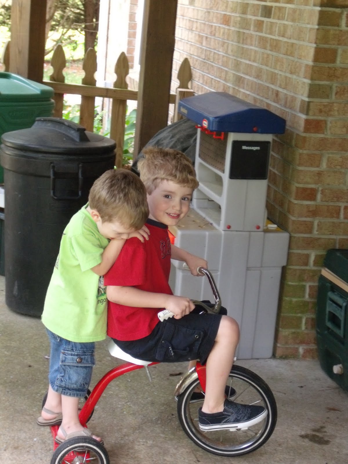 3 little Miracles: Wordless Wednesday - 2 litte Boys on a Tricycle