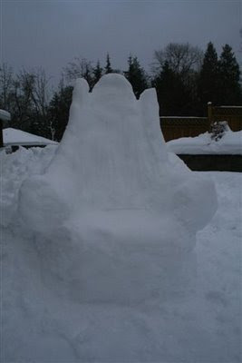 Snow throne