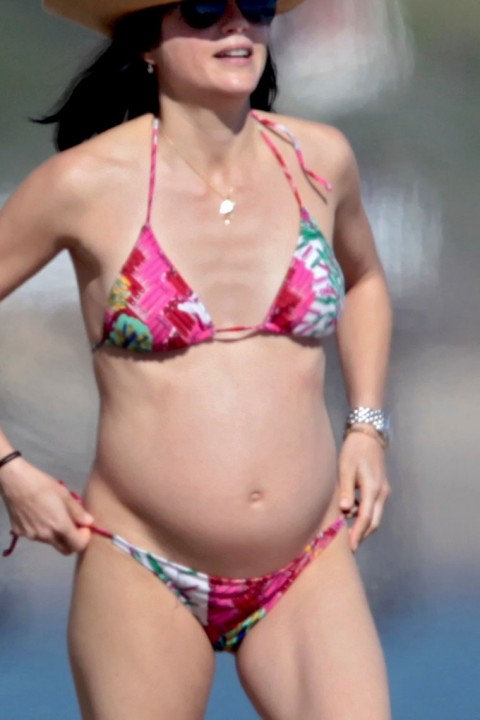 blair pregnant bikini Selma