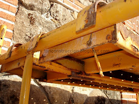 de riesgos laborales en Construcción: Andamios de borriquetas: altura