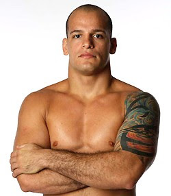 ACESSE O SITE: WWW.MMASUL.COM.BR: Xande Ribeiro estréia com nocaute no MMA