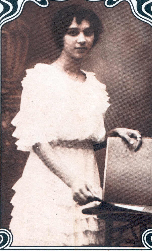 [Dom+Casmurro+Capitu+1.jpg]