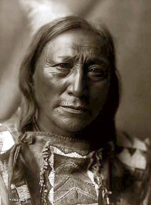 [Poemas+Ameríndios+-+Hollowhorn+Brave.jpg]