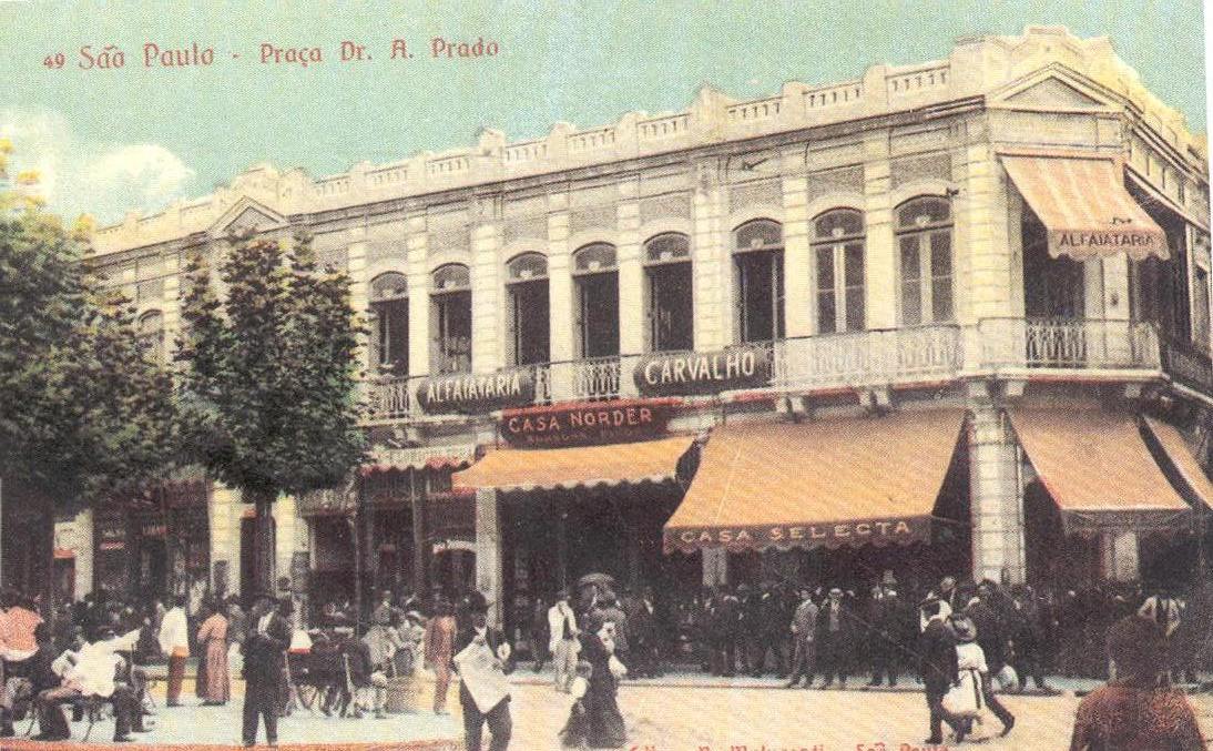 [Ruas+do+Triângulo+-+Praça+Antonio+Prado.jpg]