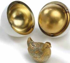 [Fabergé+-+Galinha+1885+2.jpg]