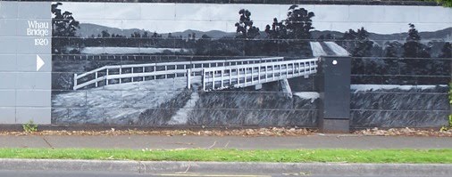 [Ash+St+Mural+09.JPG]