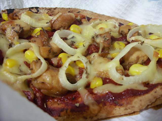 These Tastes of Mine: Lebanese Bread Pizza