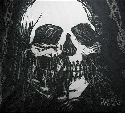 [Do+you+see+a+skull.jpg]