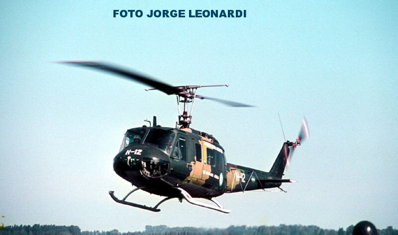 24.Bell+UH-1H+H-12.jpg
