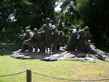 BOTÁNICO 5 ESTATUAS