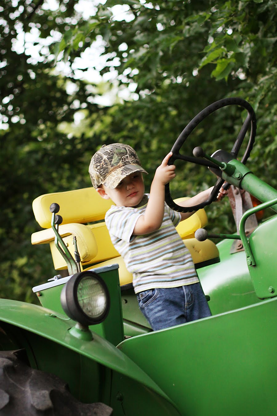 Elephant Juice Big Green Tractor
