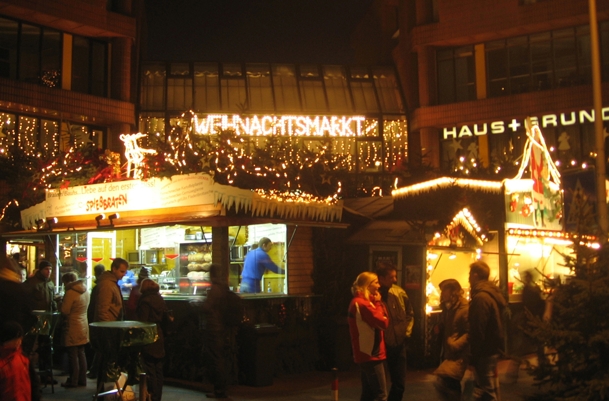[Weihnachtsmarkt+1.jpg]