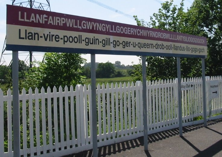 [Llanfairpwllgwyngyllgogerychwyrndrobwllllantysiliogogogoch_station_sign_%28cropped_version_1%29.jpg]