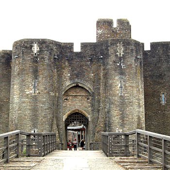 [Caerphilly+Castle.jpg]