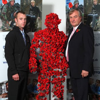 [Mick+Bates+AM+with+Mike+Hughes+(British+Army).JPG]