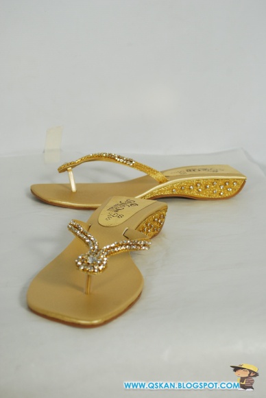 walkaroo ladies chappals