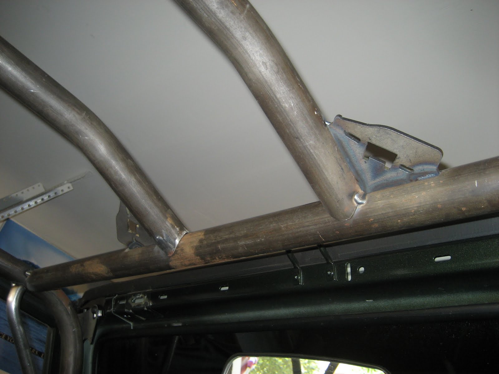 Bills Expedition Jeep Roll cage is put together and beginning finish