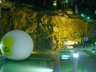 [digi-waterfall.jpg]
