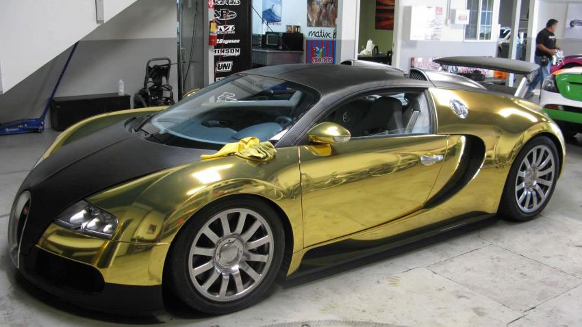 [Gold_Bugatti_Veyron.jpg]