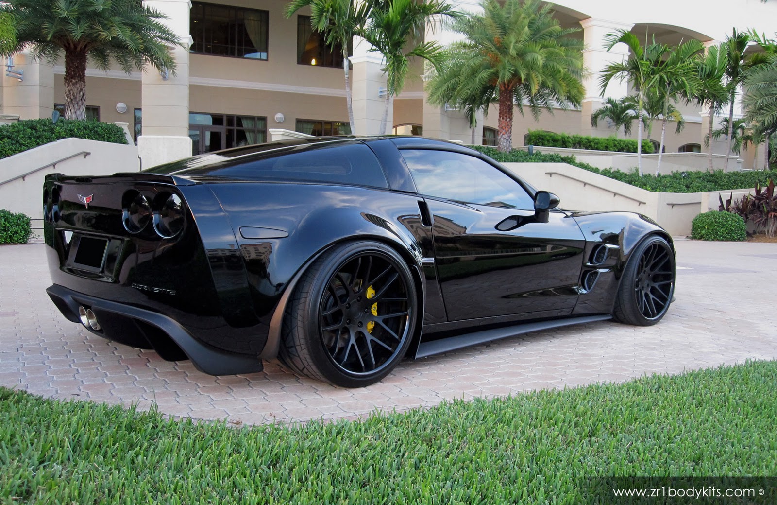 Cool Chevrolet Corvette with extreme car body kit | The World's Most