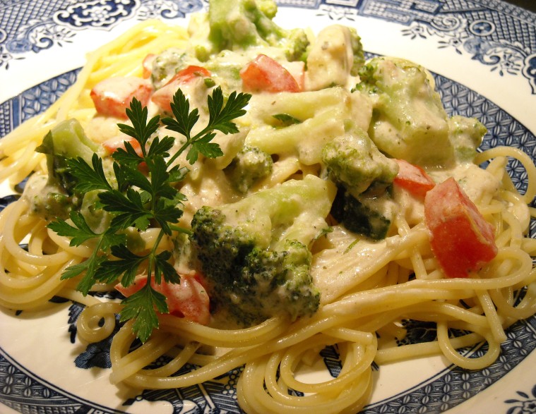Diabetics Rejoice! Summer Garden Pasta Alfredo