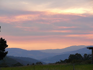 FT's sunset frames the Western Arthurs, from Vinces Saddle - 22 Mar 2007