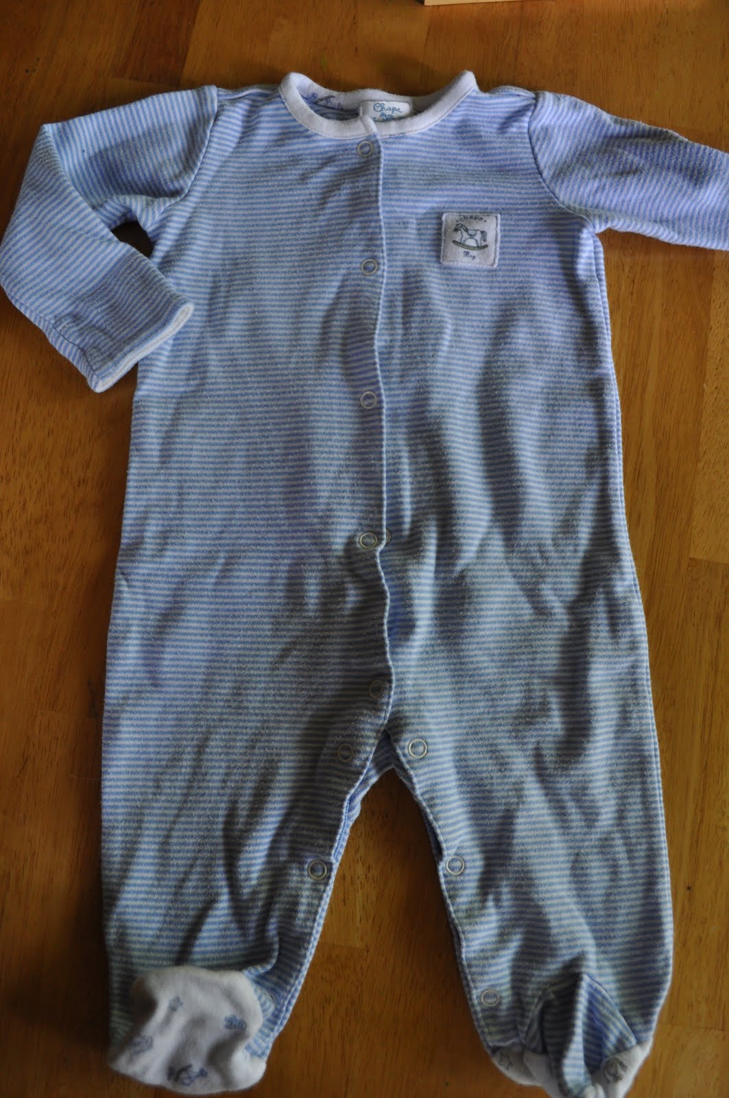 selling some stuff: 6-9 (and 6-12) month boys clothing