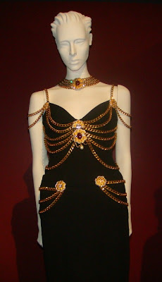Cập nhật 69+ chanel chain dress 1992 hay nhất - trieuson5