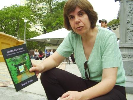 [Beatriz+praça.jpg]