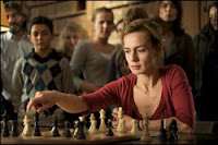 Sandrine Bonnaire et le jeu d'échecs