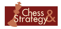 le logo Chess & Strategy en rouge pour le Corus