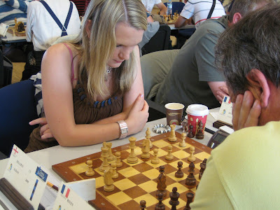 L'anglaise Sarah Hegarty dans l'Open de Dieppe © Chess & Strategy