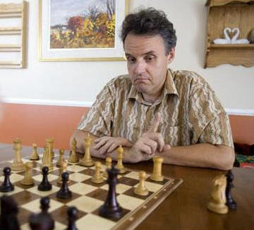 Le maître international d'échecs Jean Hébert