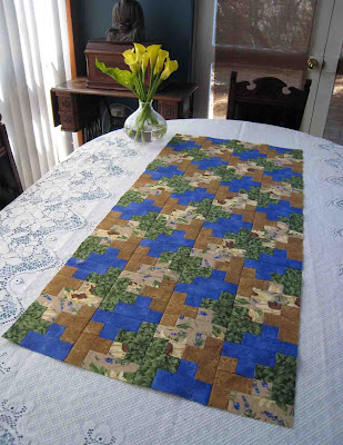 BLOCK HEAD: Project 11 - Carrie's Inlaid Tile Table Runner - Assembly