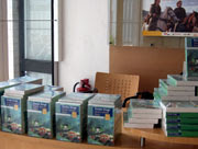Stan buku di Erasmus Huis.